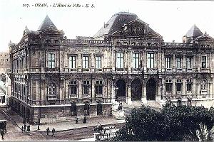 PA b- 056- Hotel de ville
